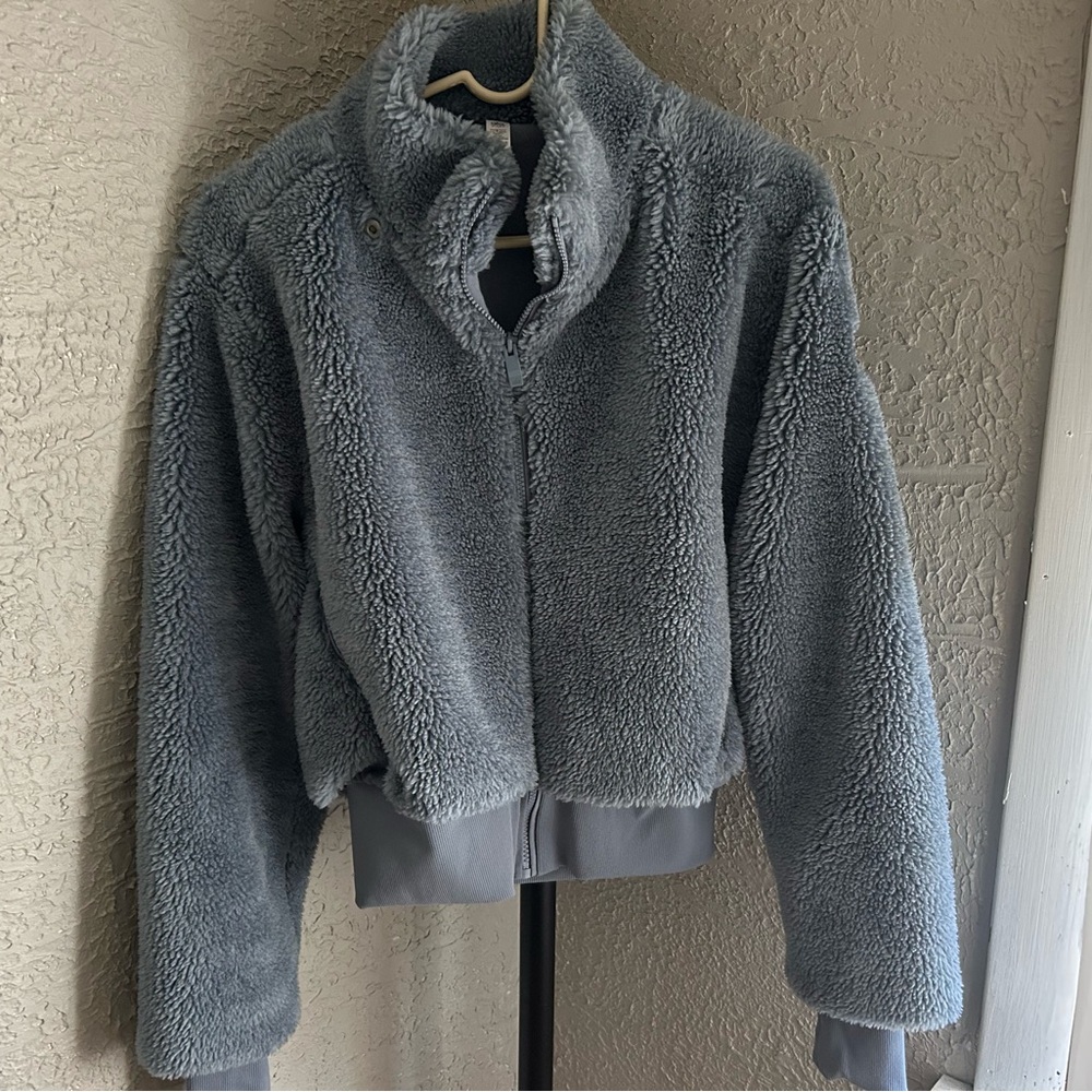 Blue ALO jacket Sherpa